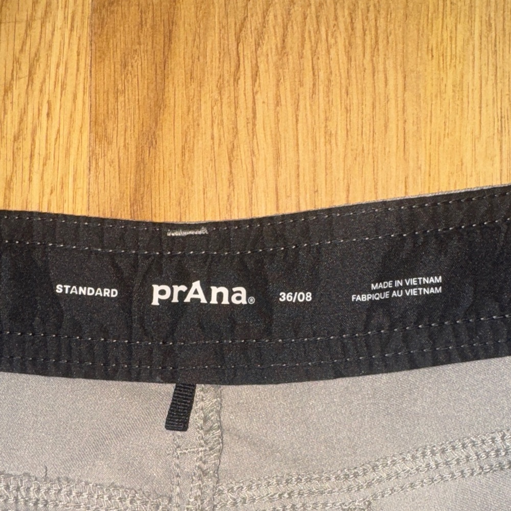 Prana size 36 36/08 nwot new Men's Light Gray Cargo Shorts - Picture 4 of 8